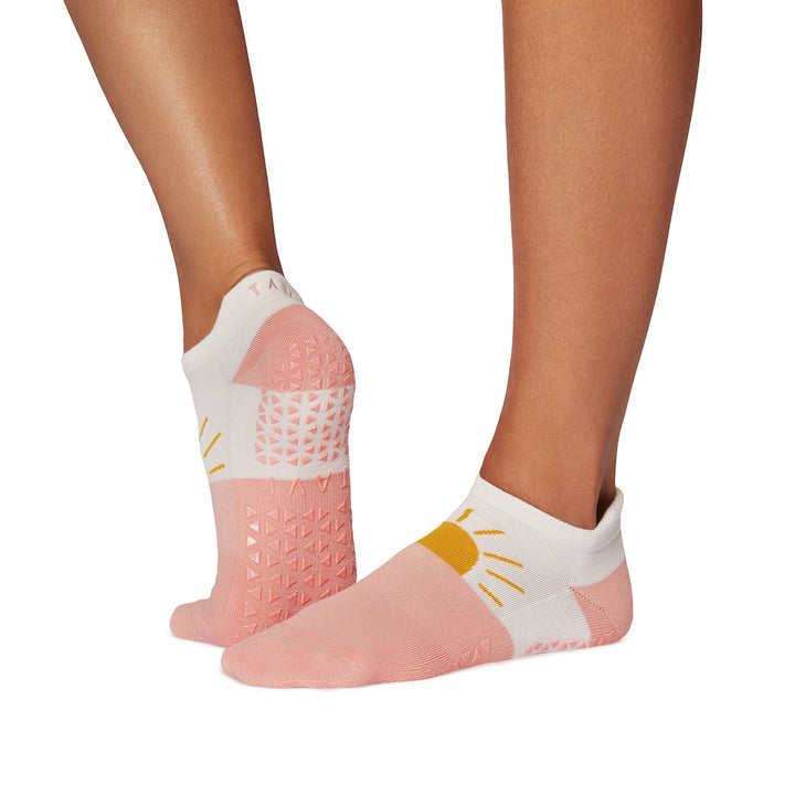 Savvy Grip Socks - Outshine